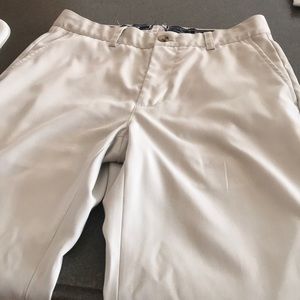 Vineyard Vine Links pants
